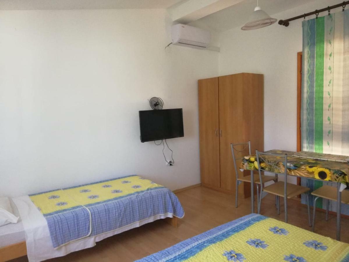 Apartmani Kovacic Murter Exterior foto